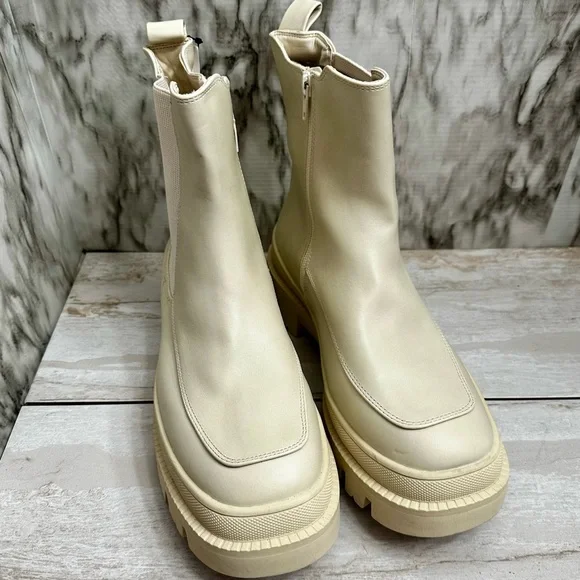 Lane Bryant Women Sz 9 W Bone White Chunky Side Zip Boots Booties Shoes Gorpcore - Picture 10 of 10